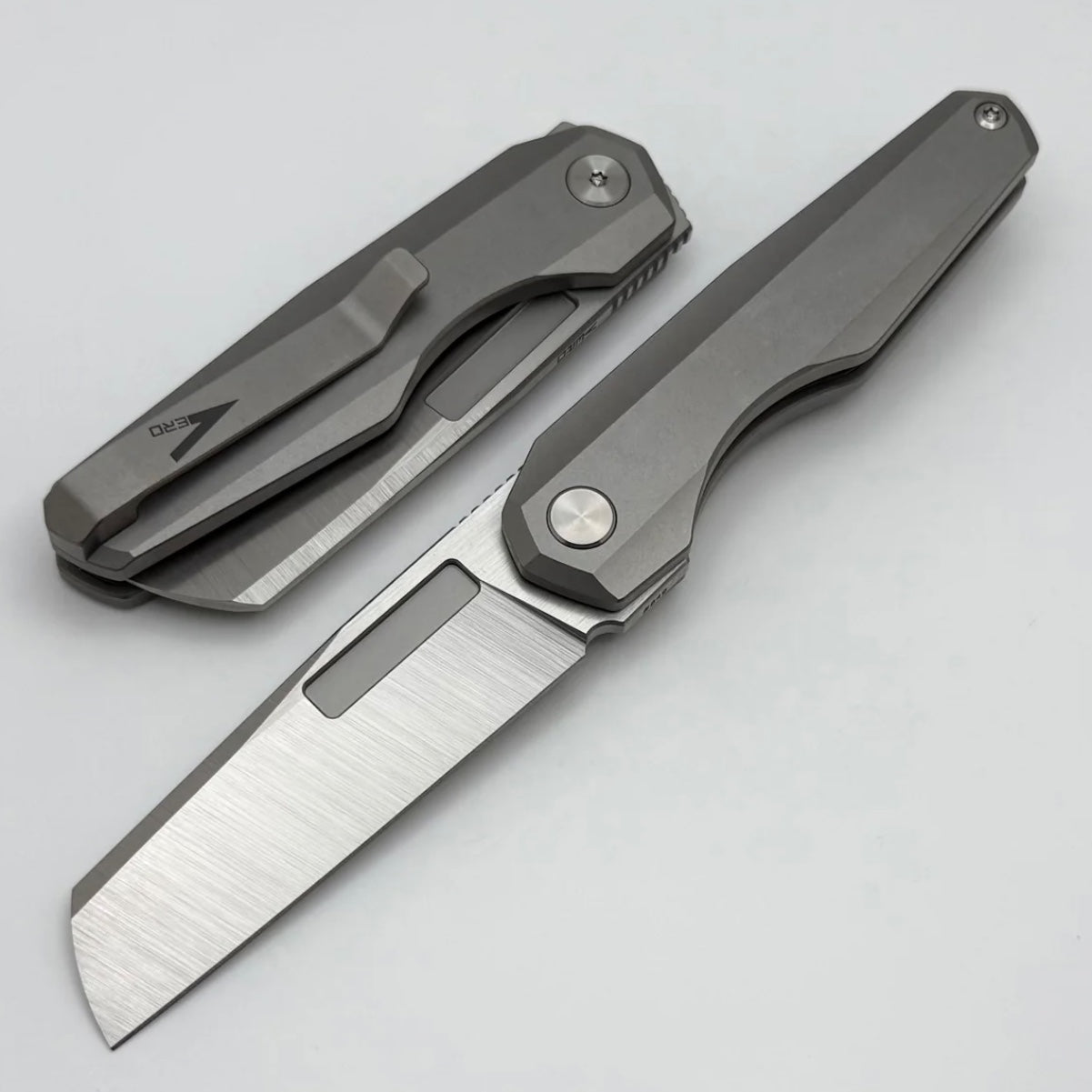Vero Engineering Neuron Double Detent Titanium